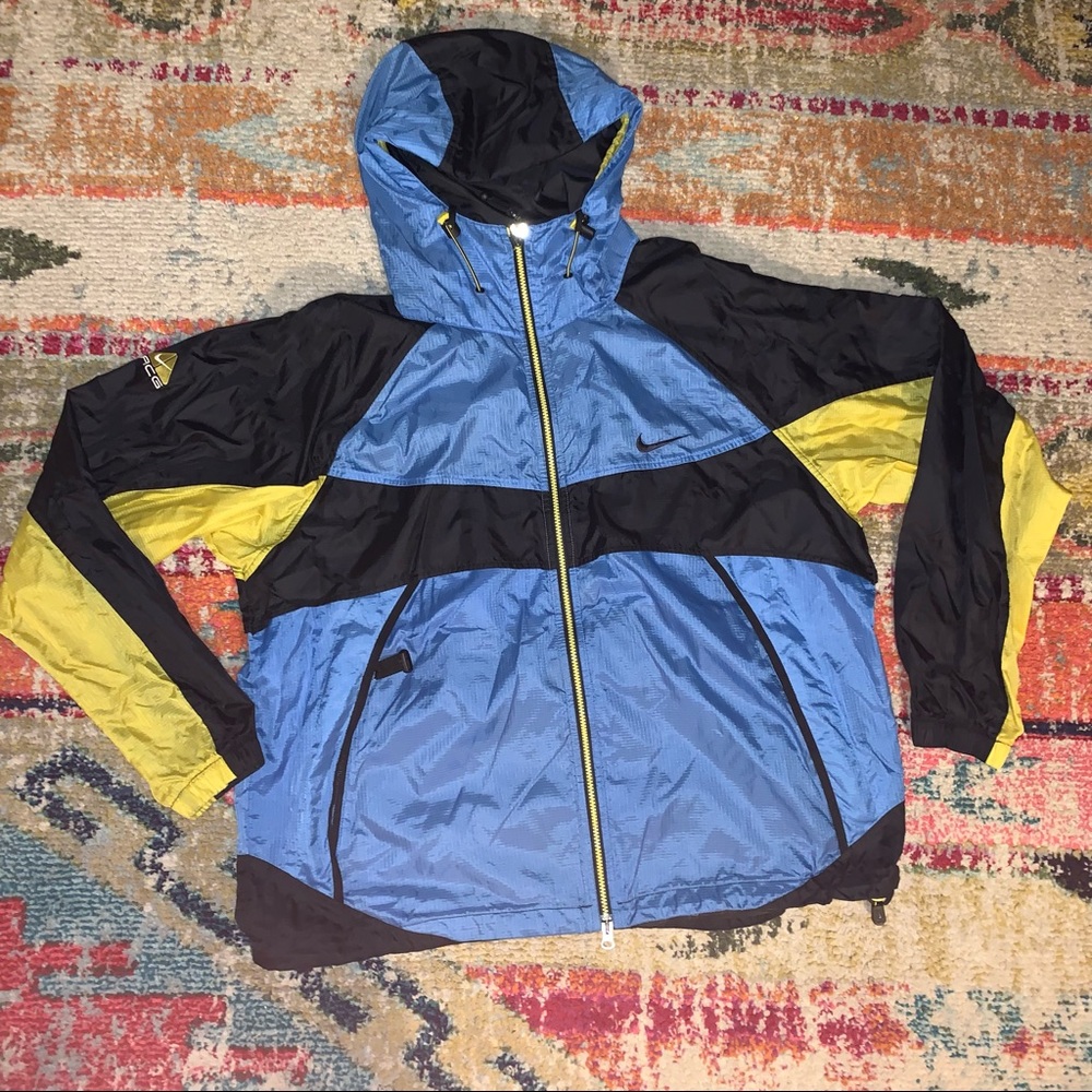 Nike ACG vintage windbreaker jacket